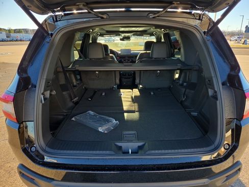 New 2025 Honda Pilot TrailSport image 22