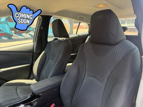 Used 2018 Toyota Prius Four FWD image 13