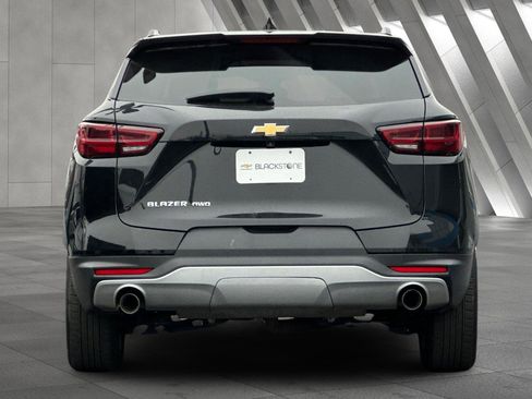 Used 2023 Chevrolet Blazer LT image 5