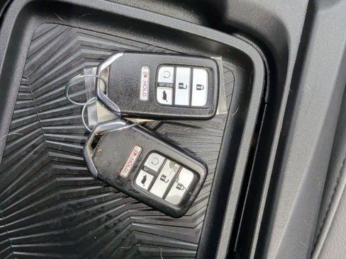 Used 2018 Honda CR-V Touring image 46