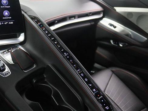 Used 2021 Chevrolet Corvette Stingray Premium Cpe w/ Z51 Performance Package RWD image 40