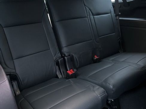 New 2026 Chevrolet Suburban LS image 28