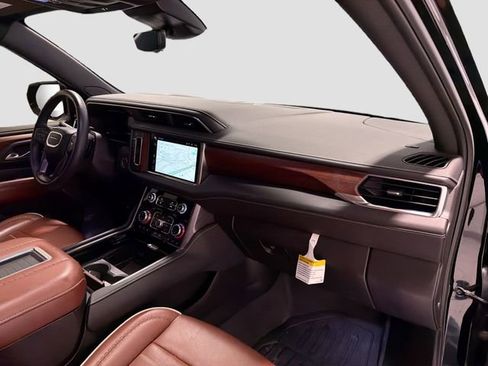 Used 2024 GMC Yukon Denali Ultimate image 30