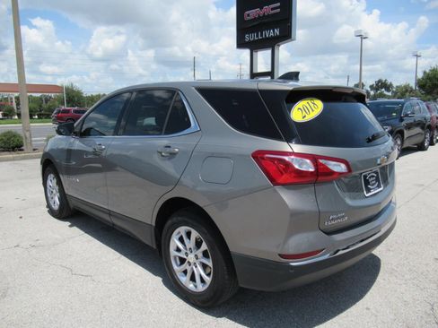 Used 2018 Chevrolet Equinox LT FWD image 5