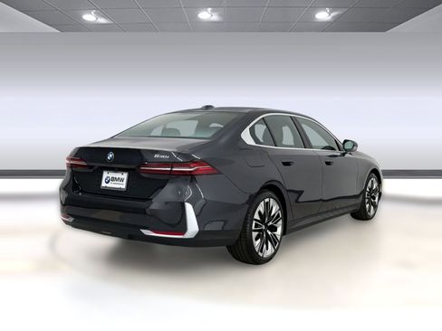 New 2026 BMW 530i w/ Premium Package RWD image 9