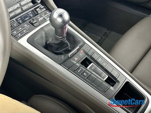 Used 2024 Porsche 718 Boxster S image 34