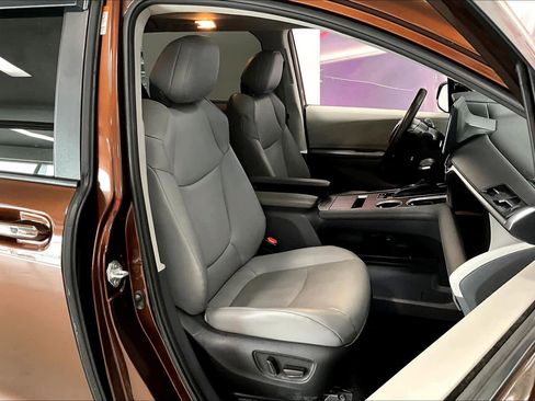 Used 2022 Toyota Sienna XLE image 12