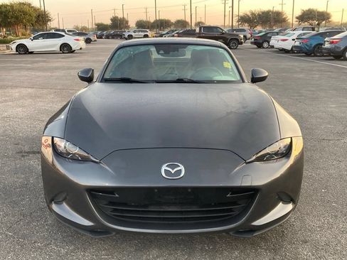Used 2017 MAZDA MX-5 Miata RF Grand Touring RWD image 2