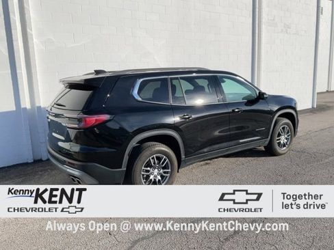 Used 2025 GMC Acadia Elevation image 4