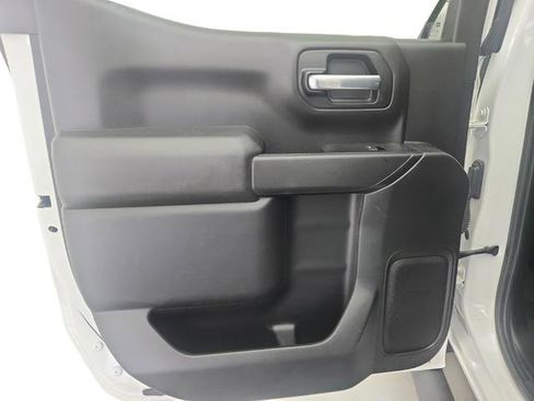 Used 2020 GMC Sierra 1500 4x4 Crew Cab w/ Sierra Value Package image 18