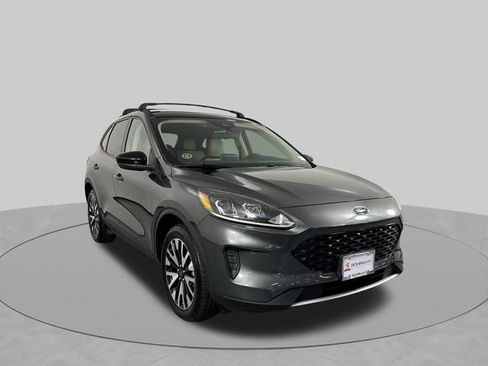 Used 2020 Ford Escape SE Sport AWD/4WD image 3