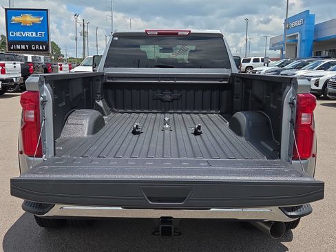 New 2026 Chevrolet Silverado 3500 LTZ w/ LTZ Convenience Package AWD/4WD image 14