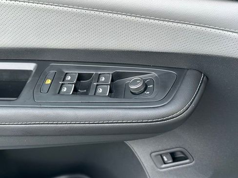 New 2026 Volkswagen Atlas Cross Sport SEL R-Line image 23