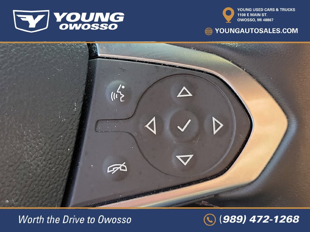 Used 2023 Chevrolet Traverse LT w/ Rear Camera Mirror Package AWD/4WD image 15