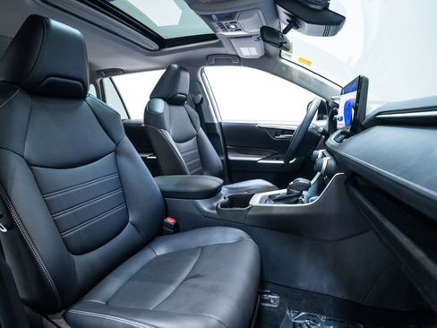 Certified 2023 Toyota RAV4 XLE Premium image 15