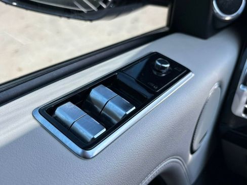 Used 2019 Land Rover Range Rover Long Wheelbase Supercharged image 26