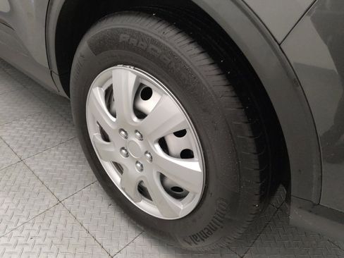 Used 2020 Ford Escape S image 31