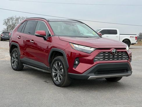 Used 2025 Toyota RAV4 Limited w/ Advanced Technology Package image 2