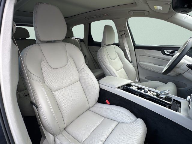 Used 2023 Volvo XC60 B5 Ultimate w/ Climate Package AWD/4WD image 22