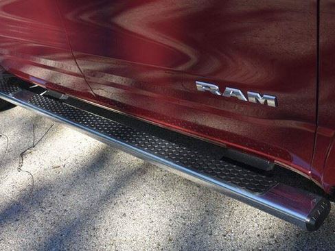 Used 2019 RAM 1500 Laramie w/ Sport Appearance Package AWD/4WD image 15