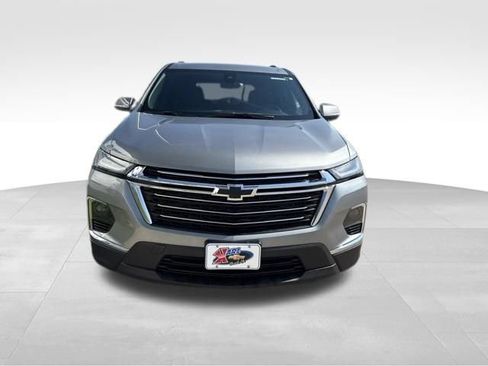 Used 2023 Chevrolet Traverse LT AWD/4WD image 2