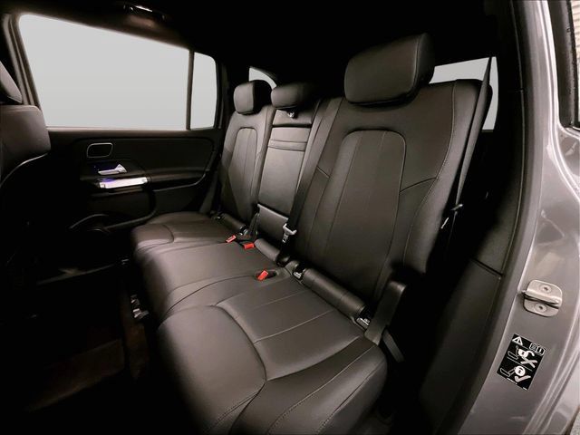 Used 2023 Mercedes-Benz GLB 250 4MATIC image 25