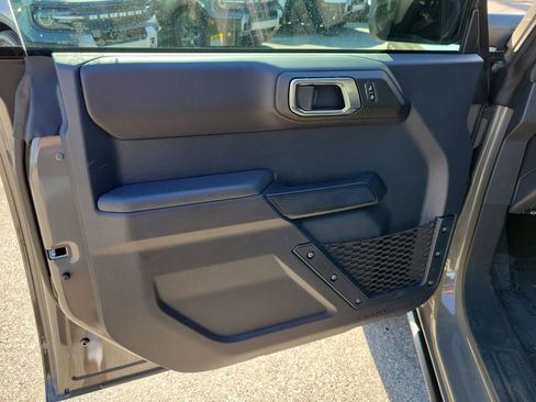 New 2025 Ford Bronco Badlands image 15