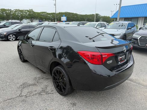 Used 2017 Toyota Corolla XSE w/ Carpet Mat Package (TMS) FWD image 9