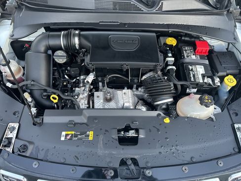 Used 2024 Jeep Compass Limited image 29