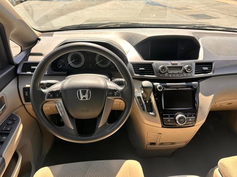 Used 2014 Honda Odyssey EX image 7