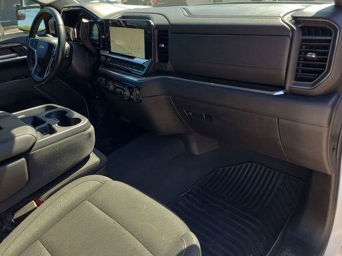 Certified 2025 Chevrolet Silverado 1500 LT image 30
