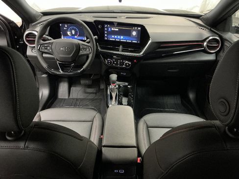 New 2026 Chevrolet Trax RS FWD image 11