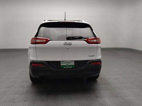 Used 2018 Jeep Cherokee Latitude image 6