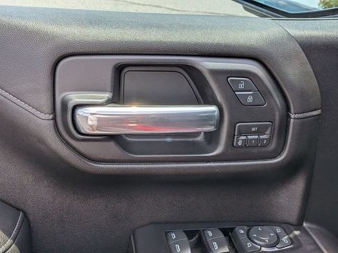 Used 2019 GMC Sierra 1500 SLT w/ SLT Premium Plus Package AWD/4WD image 13
