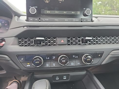 Certified 2024 Honda Accord EX image 19