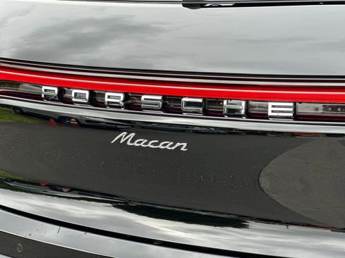 New 2026 Porsche Macan image 31