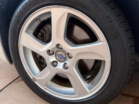 Used 2012 Volvo S60 T5 image 32