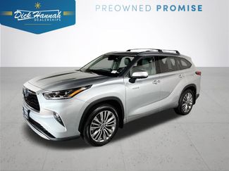 Used 2021 Toyota Highlander Platinum AWD/4WD video 1