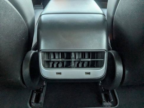 Used 2018 Tesla Model 3 Long Range image 20