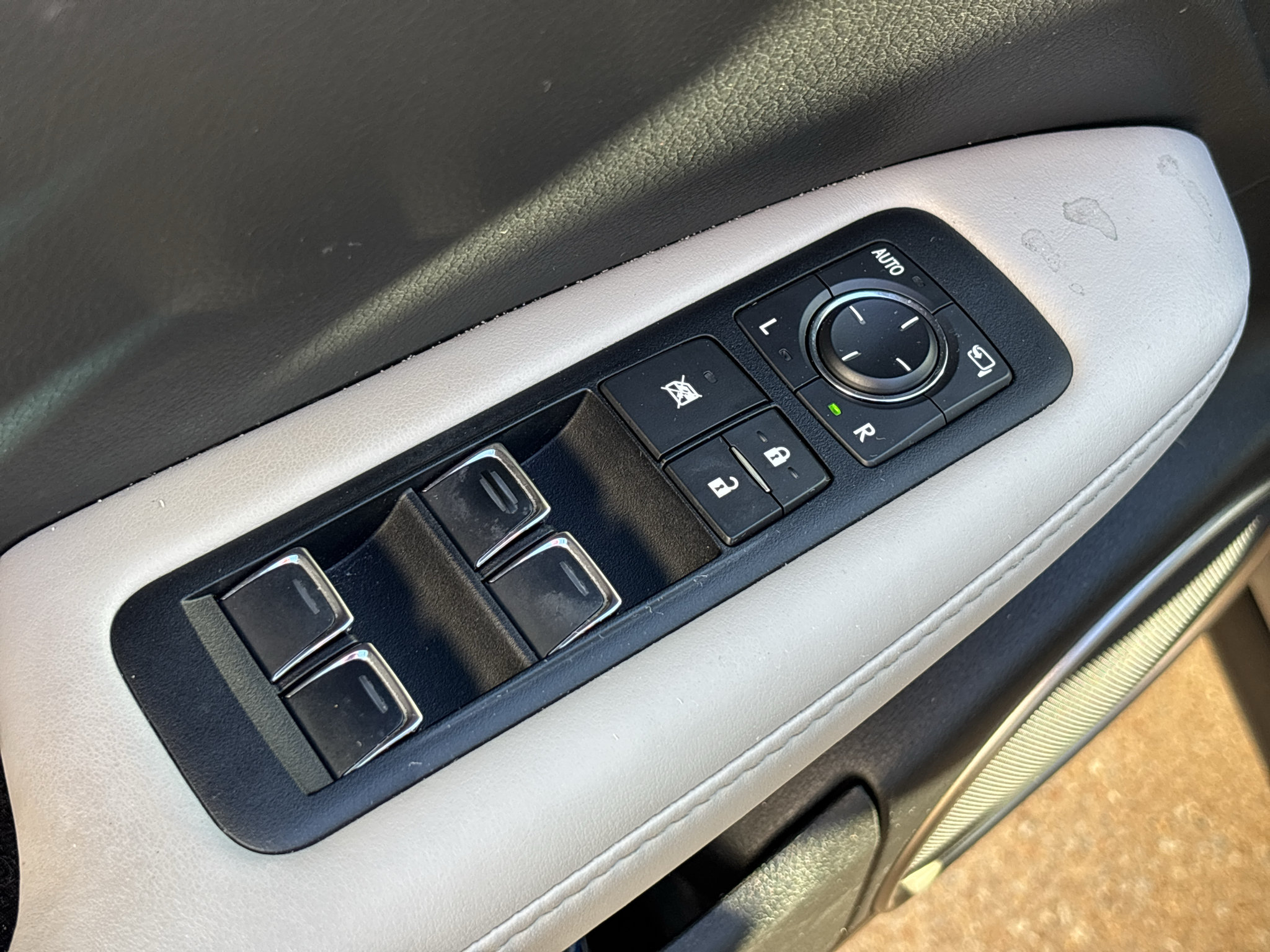 Used 2017 Lexus RX 350 FWD w/ Luxury Package image 14
