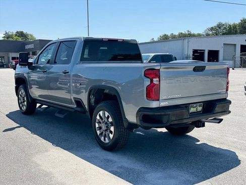 Used 2024 Chevrolet Silverado 2500 Custom w/ Custom Value Package AWD/4WD image 5
