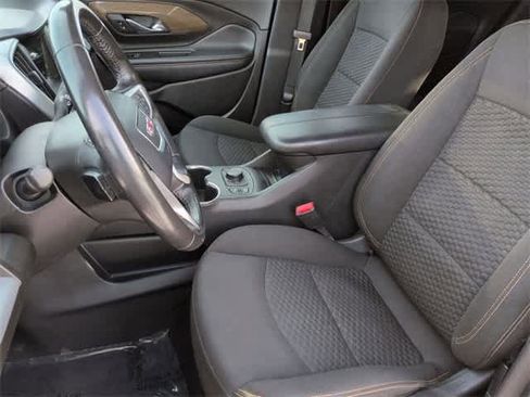 Used 2019 GMC Terrain SLE w/ Driver Convenience Package image 16