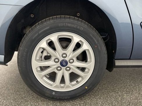 Used 2020 Ford Transit Connect XLT image 53