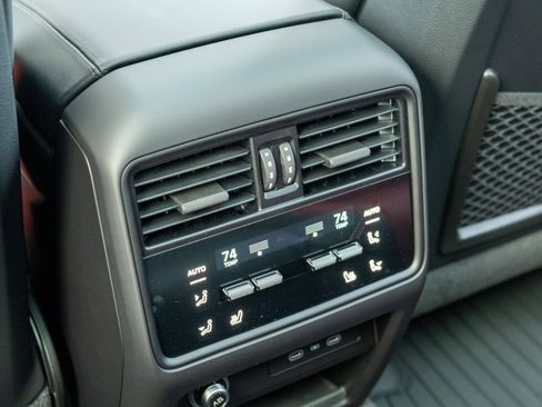 New 2026 Porsche Cayenne image 36