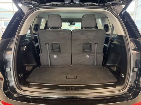 Used 2023 Jeep Grand Cherokee L Laredo w/ Luxury Tech Group I image 10