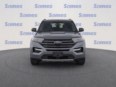 Used 2021 Ford Explorer XLT w/ Equipment Group 202A RWD image 5