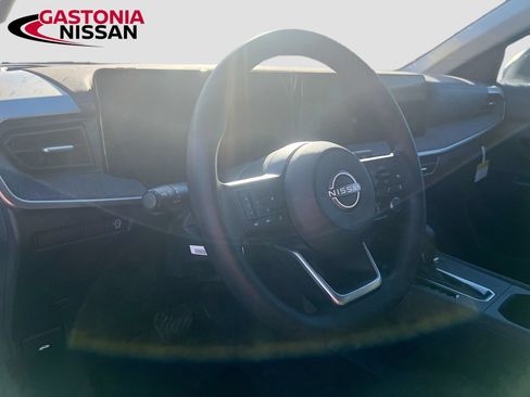 Used 2026 Nissan Kicks S FWD image 11