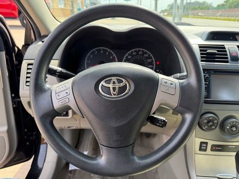 Used 2012 Toyota Corolla LE FWD image 27
