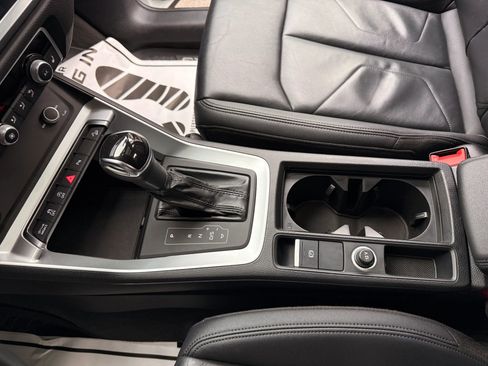 Used 2020 Audi Q3 2.0T Premium image 11