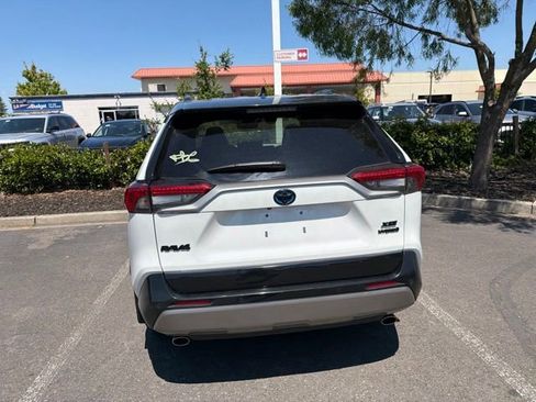 Used 2023 Toyota RAV4 XSE AWD/4WD image 13